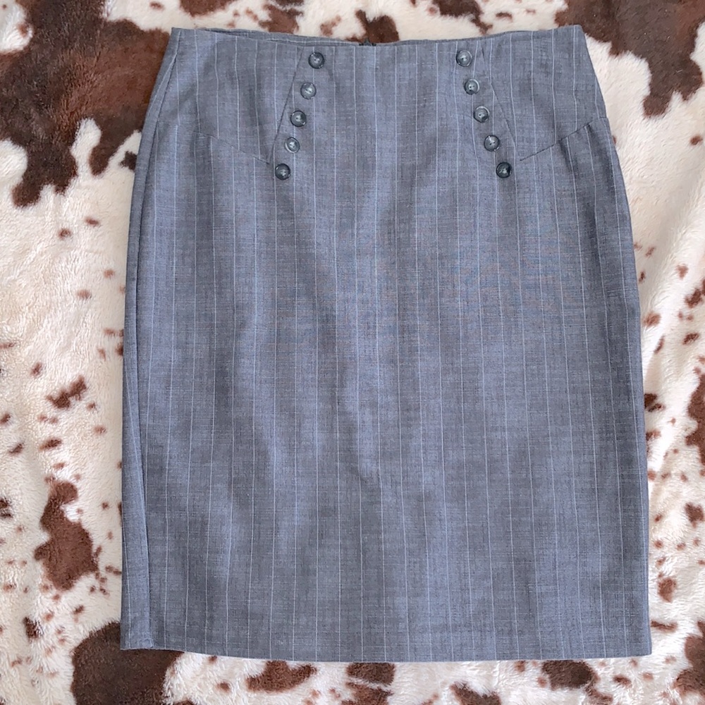 Vintage 2000s pencil skirt.